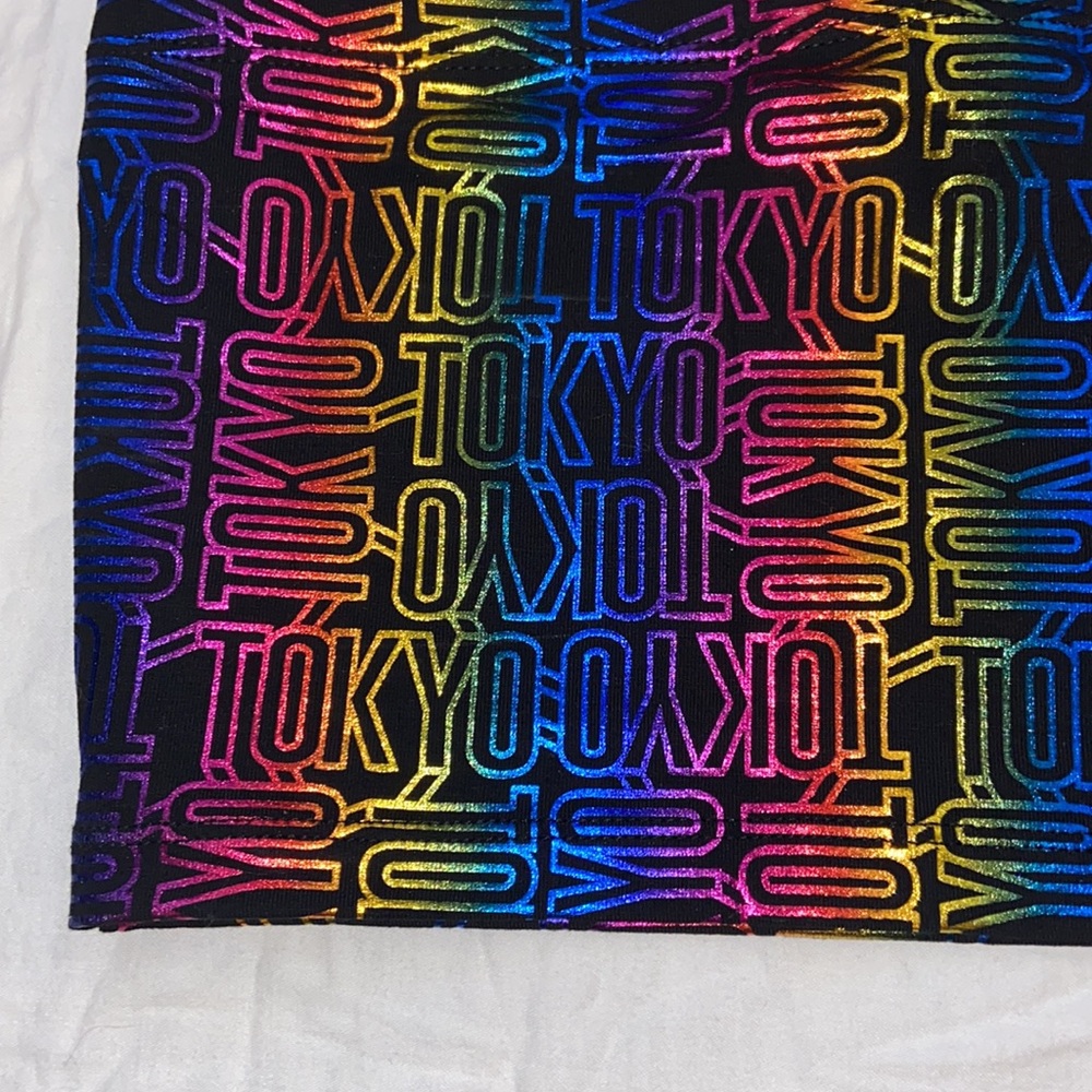 Colorful & Reflective “Tokyo” Top - Picture 4 of 6